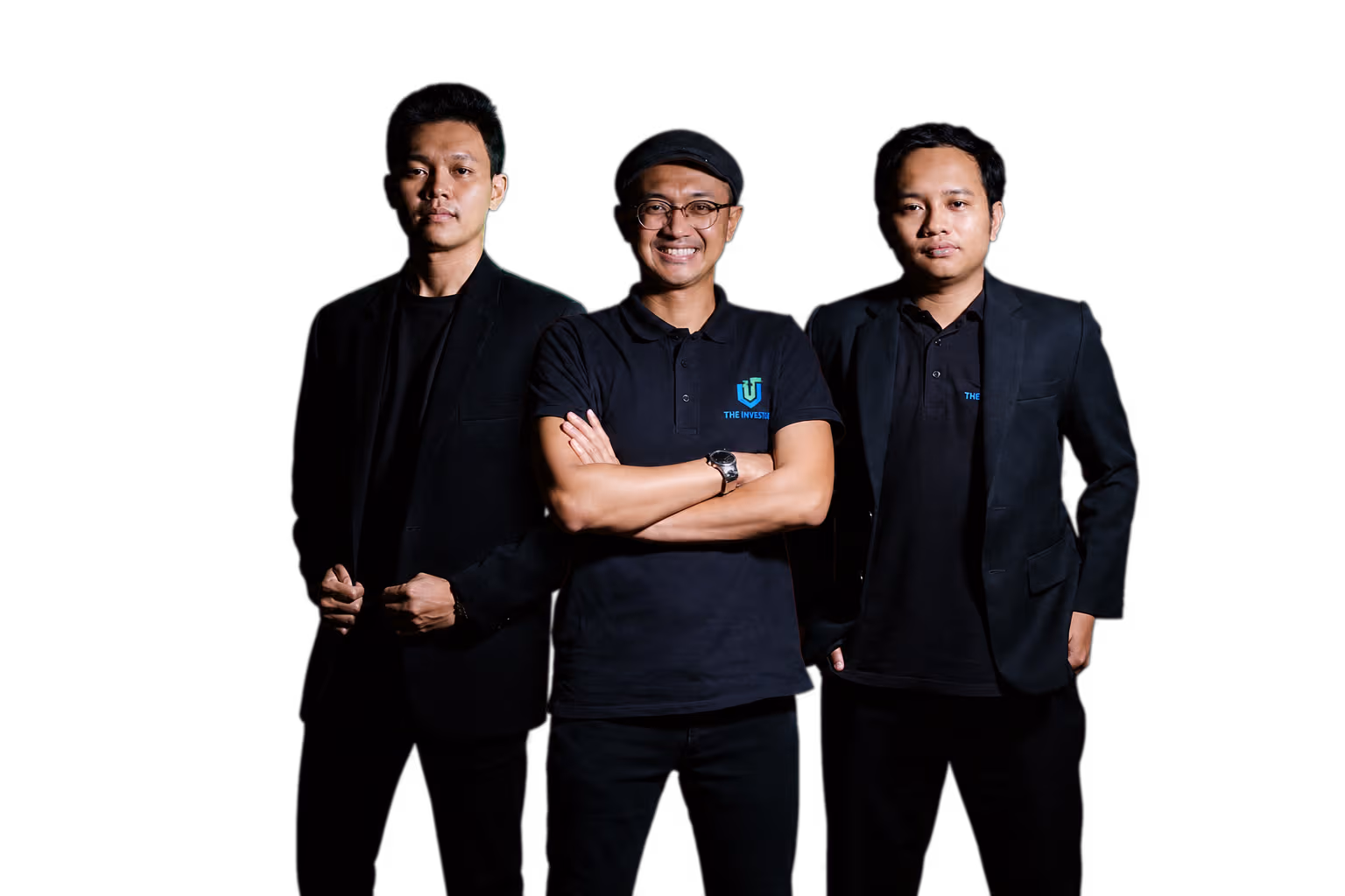 Hakiki Mahfuzh, Erose Perwita, dan Rian Yovika berdiri bersama
